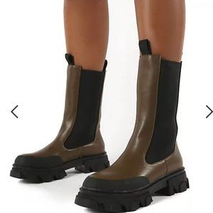 PUBLIC DESIRE Boston chunky chelsea boots in khaki brand new! Size 8